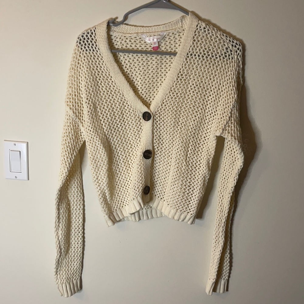 Cropped sweater cardigan